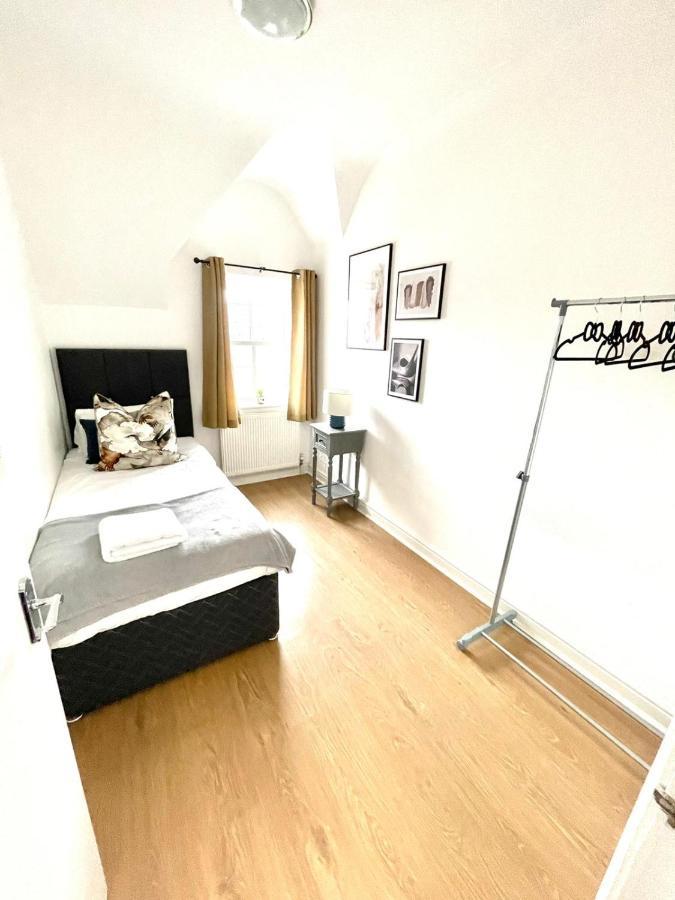 Koala & Tree - 2 Bedroom In City Centre - Short Lets & Serviced Accommodation Cambridge CBG Exterior photo