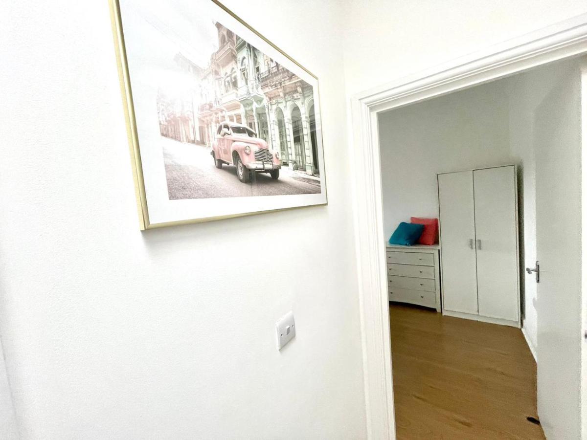 Koala & Tree - 2 Bedroom In City Centre - Short Lets & Serviced Accommodation Cambridge CBG Exterior photo