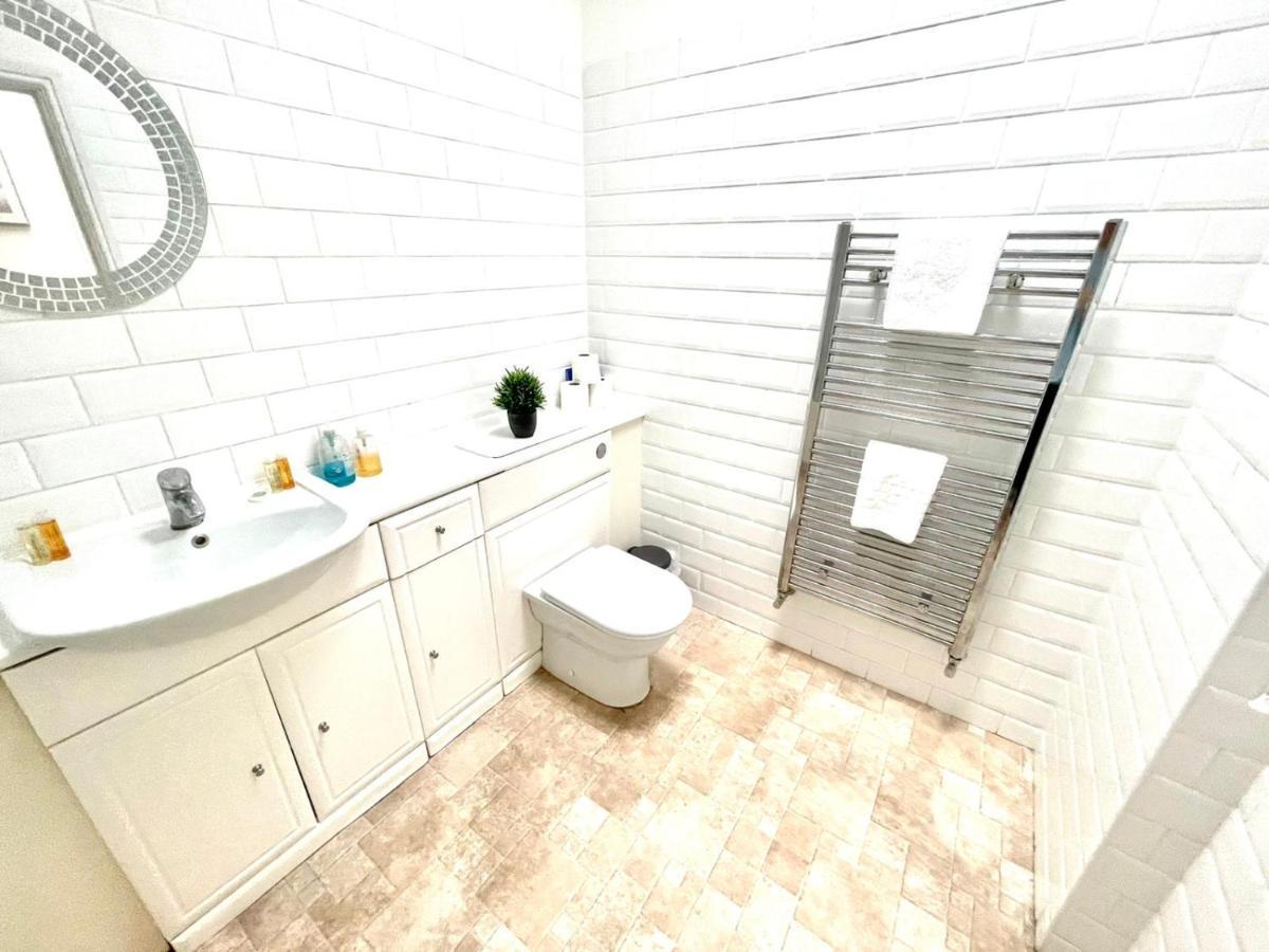 Koala & Tree - 2 Bedroom In City Centre - Short Lets & Serviced Accommodation Cambridge CBG Exterior photo