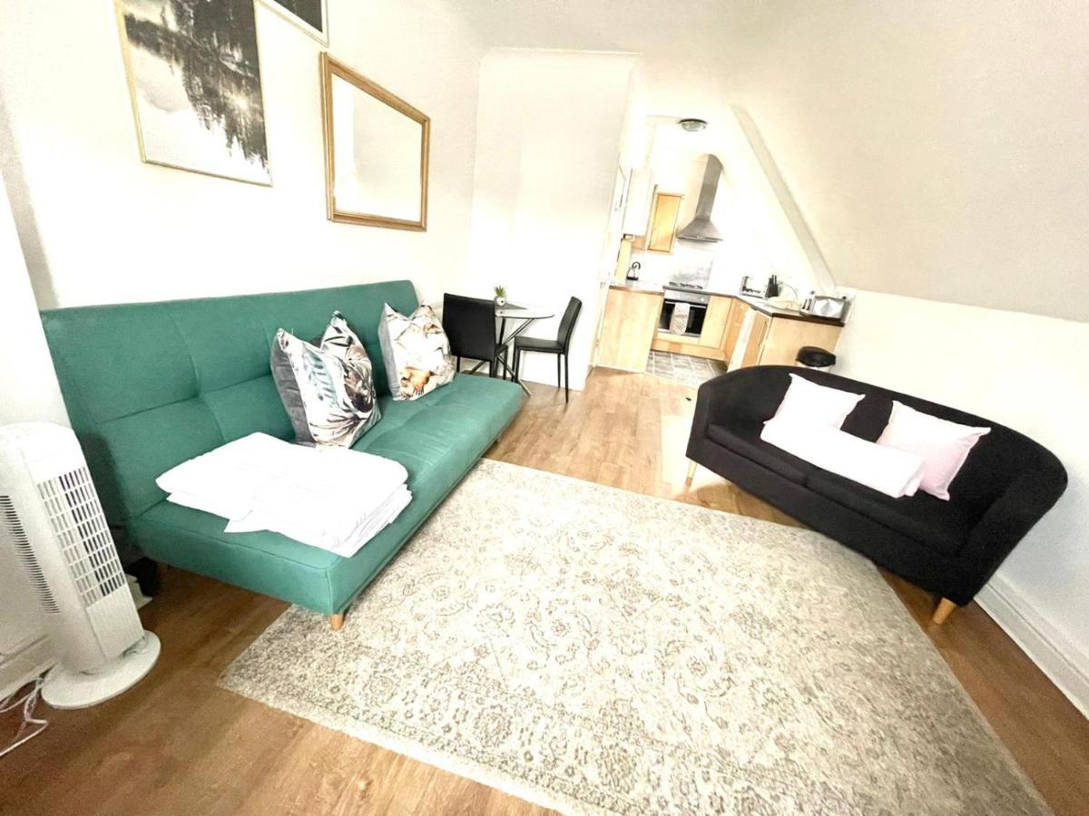 Koala & Tree - 2 Bedroom In City Centre - Short Lets & Serviced Accommodation Cambridge CBG Exterior photo
